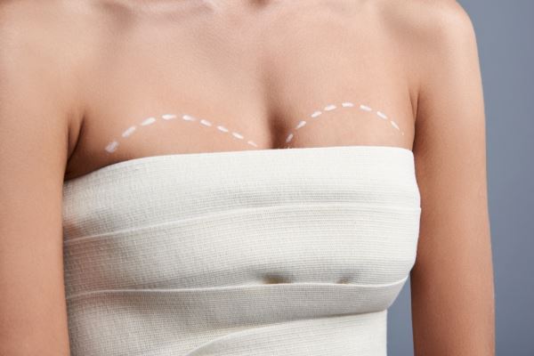Почему грудные импланты могут испортиться и насколько это опасно