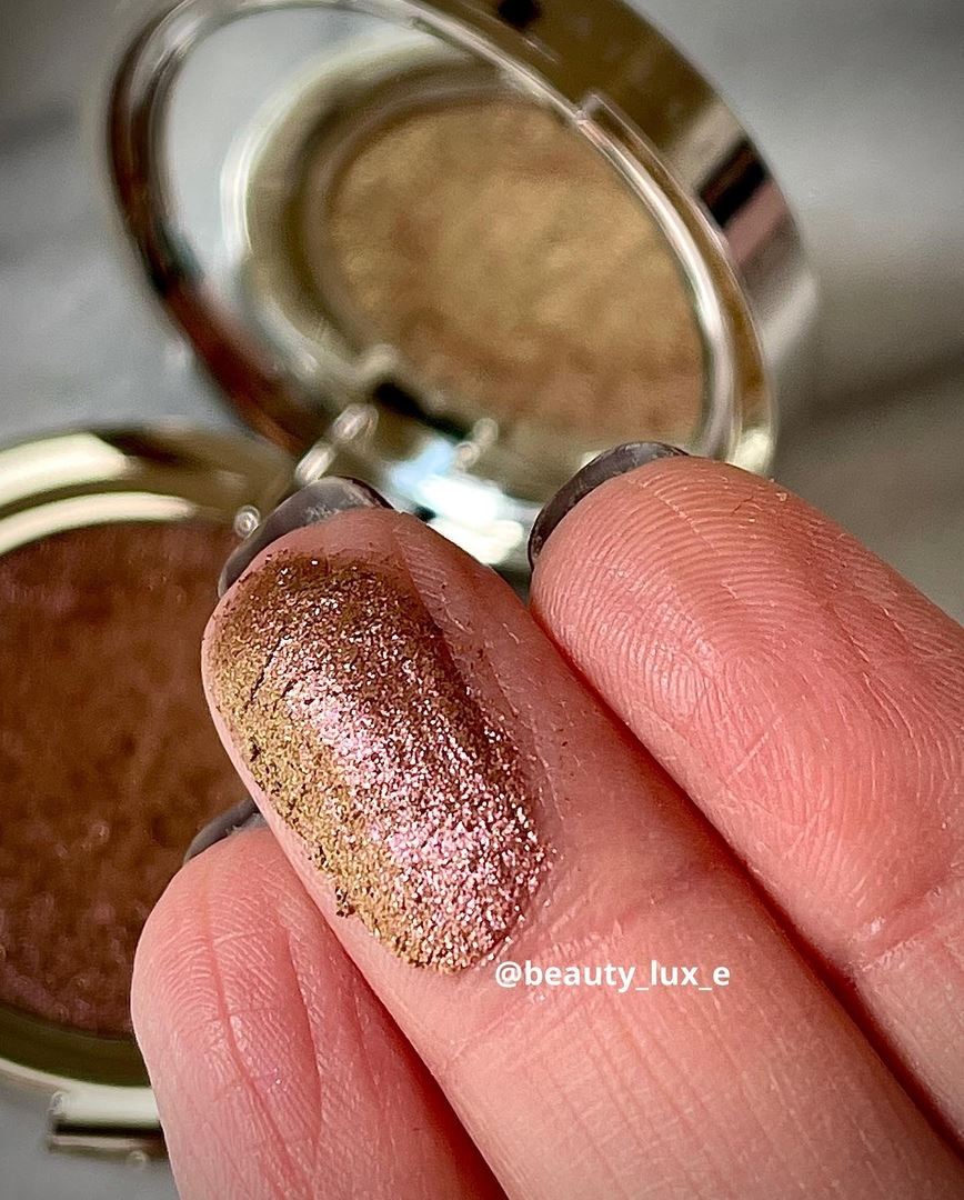 Chantecaille Lumiere Eye Sheen Christmas Holiday 2021 - Swatches