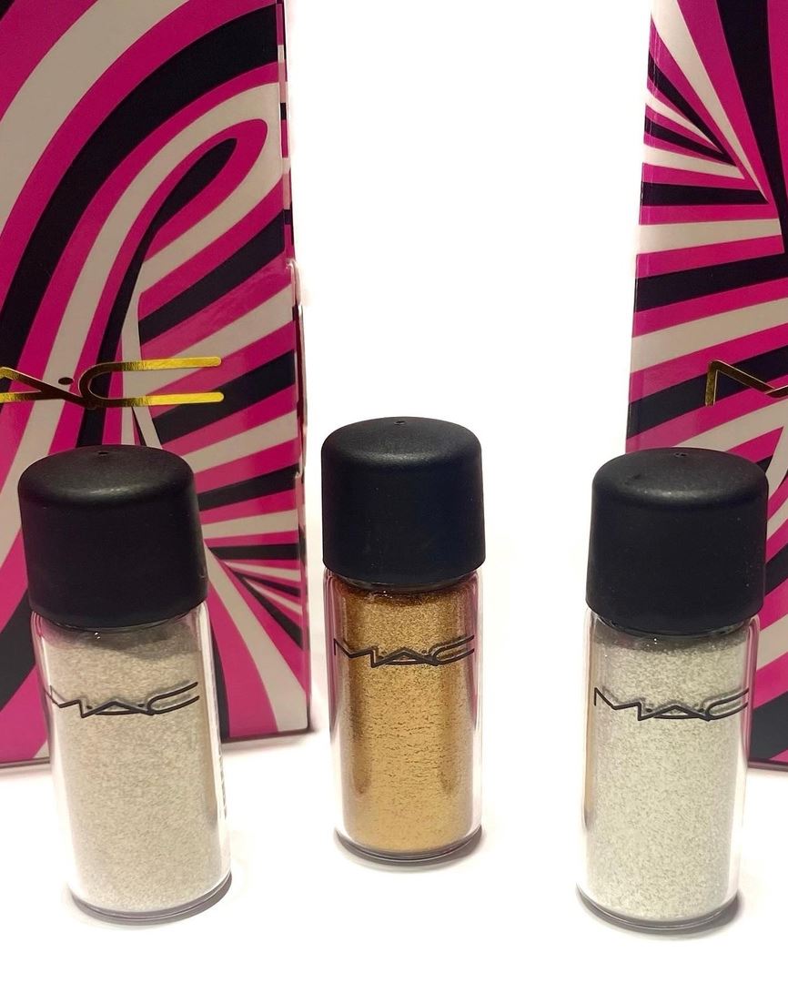 MAC Sprinkle Of Magic Mini Glitter Kit Christmas Holiday 2021 - Swatches